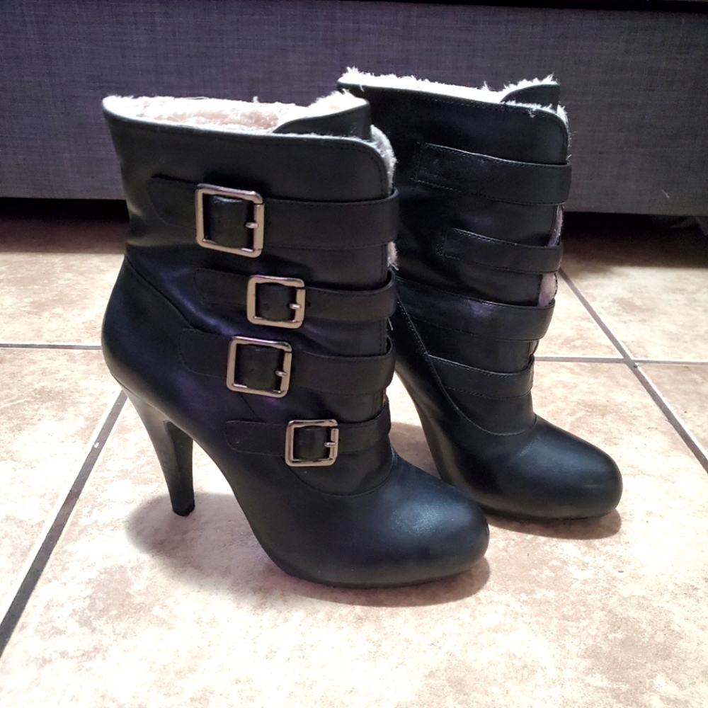 Gianni Bini Booties Sz 6.5